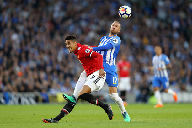 他都给人们 他都给人们